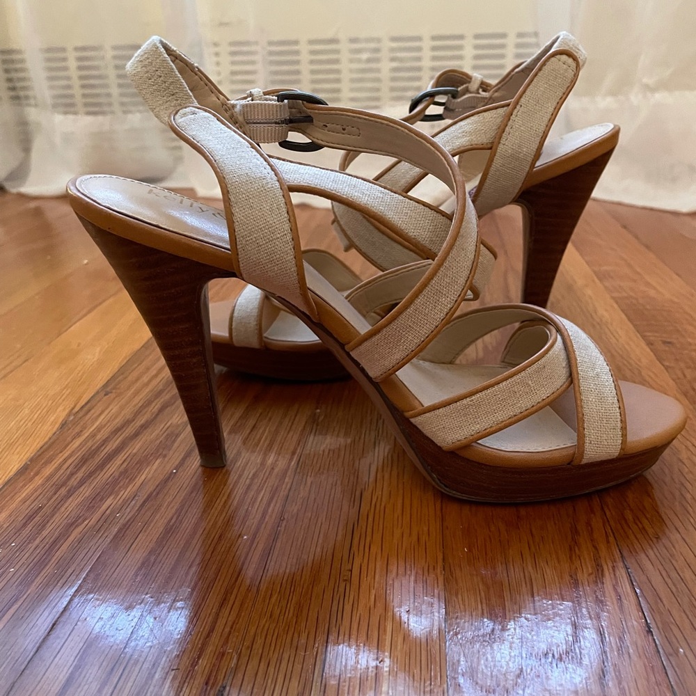 Kelly and Katie criss cross sling back stilettos.